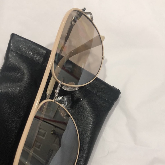 Quay Women's High Key Twist Silver Champagne Flash Aviator Sunglasses new - Picture 9 of 12